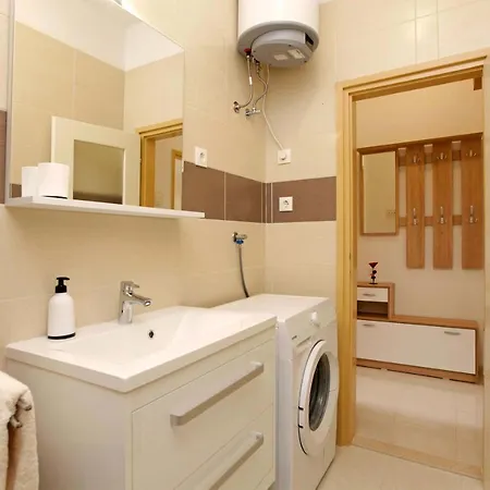 Zuvela Appartamento *