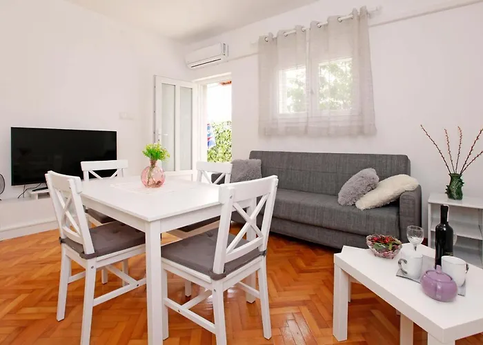 Zuvela Appartamento